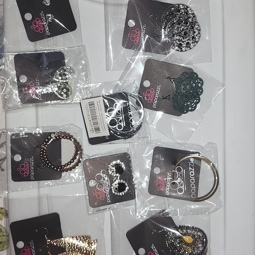 NWT PAPARAZZI JEWELRY - 10 Piece Earrings Set